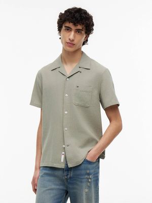 Koszula męska na wiosnę Tommy Jeans ze sklepu: Gomez Fashion Store w kategorii: Koszule męskie - zdjęcie 874714-BD9-10338_TM262M000062G26