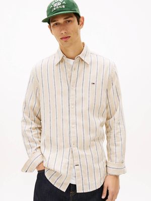 Koszula męska casual na wiosnę Tommy Jeans ze sklepu: Gomez Fashion Store w kategorii: Koszule męskie - zdjęcie 874714-BD9-10338_TM262M000083Z77