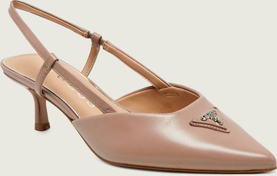 Czółenka Guess ze sklepu: Gomez Fashion Store w kategorii: Czółenka - zdjęcie 874714-BD9-10338_GU262W000241077