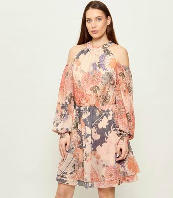 Sukienka na wiosnę Guess ze sklepu: Gomez Fashion Store w kategorii: Sukienki - zdjęcie 874714-BD9-10338_GJ262W000003U07
