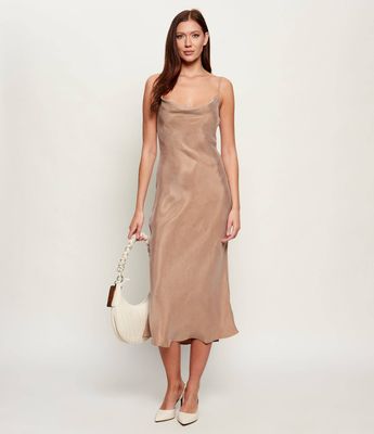 Sukienka wiosenna Guess ze sklepu: Gomez Fashion Store w kategorii: Sukienki - zdjęcie 874714-BD9-10338_GJ262W000147J59