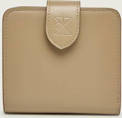Portfel damski elegancki Calvin Klein ze sklepu: Gomez Fashion Store w kategorii: Portfele damskie - zdjęcie 874714-BD9-10338_CK262W000037E20