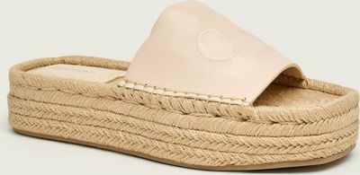 Klapki damskie na lato Calvin Klein ze sklepu: Gomez Fashion Store w kategorii: Klapki damskie - zdjęcie 874714-BD9-10338_CK262W000088Y52