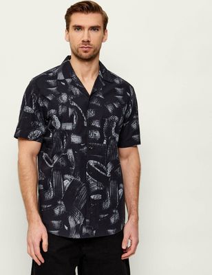 HUGO - Koszula męska na lato ze sklepu: Gomez Fashion Store w kategorii: Koszule męskie - zdjęcie 874714-BD9-10338_BU262M000060001