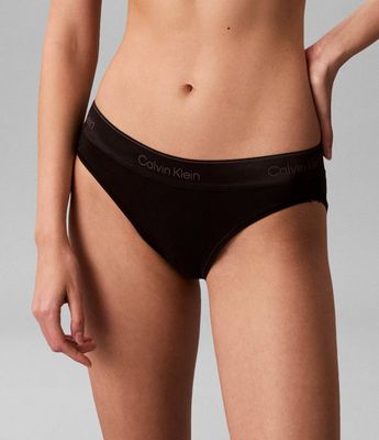 Majtki damskie Calvin Klein Underwear ze sklepu: Gomez Fashion Store w kategorii: Majtki damskie - zdjęcie 874714-BD9-10338_CU262W000034A55
