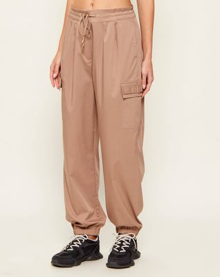 Spodnie damskie na lato Liu Jo Sport ze sklepu: Gomez Fashion Store w kategorii: Spodnie damskie - zdjęcie 874714-BD9-10338_LS262W000008572