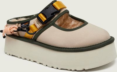 UGG - Klapki damskie na lato ze sklepu: Gomez Fashion Store w kategorii: Klapki damskie - zdjęcie 874714-BD9-10338_UG262W000030334
