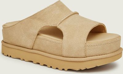 Klapki damskie na lato UGG ze sklepu: Gomez Fashion Store w kategorii: Klapki damskie - zdjęcie 874714-BD9-10338_UG262W000042004