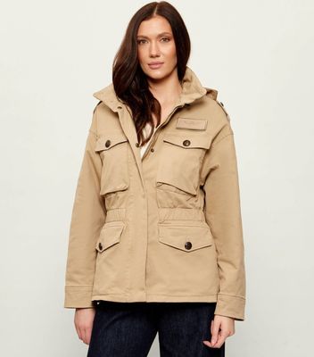 Kurtka damska na wiosnę jesienna Aeronautica Militare ze sklepu: Gomez Fashion Store w kategorii: Kurtki damskie - zdjęcie 874714-BD9-10338_AM261W000001418