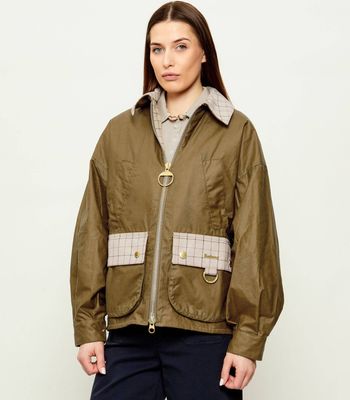 Barbour - Kurtka damska elegancka ze sklepu: Gomez Fashion Store w kategorii: Kurtki damskie - zdjęcie 874714-BD9-10338_UR262W000030094