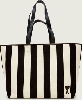 Shopper bag na wiosnę AMI Paris ze sklepu: Gomez Fashion Store w kategorii: Torby Shopper bag - zdjęcie 874714-BD9-10338_AI262W000008058