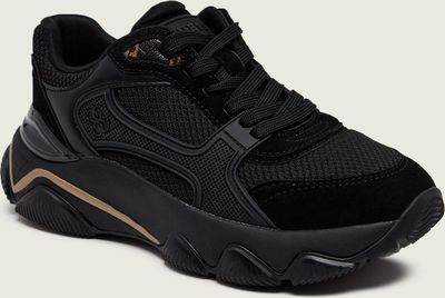Buty sportowe damskie bez wzorów Guess ze sklepu: Gomez Fashion Store w kategorii: Buty sportowe damskie - zdjęcie 874714-BD9-10338_GU264W000068990