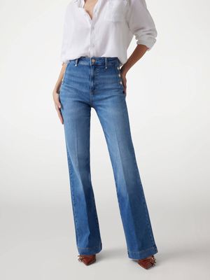 Jeansy damskie na lato Guess ze sklepu: Gomez Fashion Store w kategorii: Jeansy damskie - zdjęcie 874714-BD9-10338_GJ264W000050R63