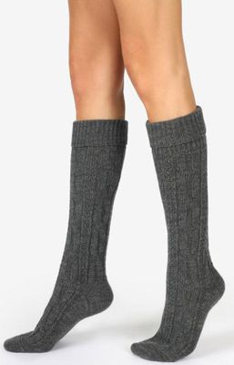 Skarpetki damskie casual ze sklepu: Intymna w kategorii: Skarpetki damskie - zdjęcie 9621D59-45C-2676_180820
