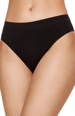 Majtki damskie klasyczne bez wzorów ze sklepu: Intymna w kategorii: Majtki damskie - zdjęcie 9621D59-45C-2676_225687