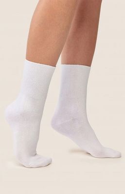 Skarpetki damskie w stylu klasycznym ze sklepu: Intymna w kategorii: Skarpetki damskie - zdjęcie 9621D59-45C-2676_233092