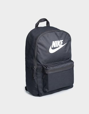 Plecak jesienny Nike ze sklepu: JD Sports  w kategorii: Plecaki - zdjęcie 9C9C4A-9AA-13709_DC4244-010