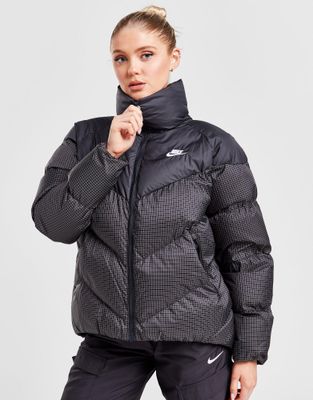 Kurtka damska zimowa Nike ze sklepu: JD Sports  w kategorii: Kurtki damskie - zdjęcie 9C9C4A-9AA-13709_FB8788-010