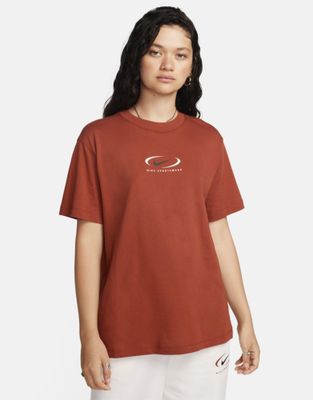 Bluzka damska w stylu młodzieżowym na wiosnę Nike ze sklepu: JD Sports  w kategorii: Bluzki damskie - zdjęcie 9C9C4A-9AA-13709_FQ8817-832