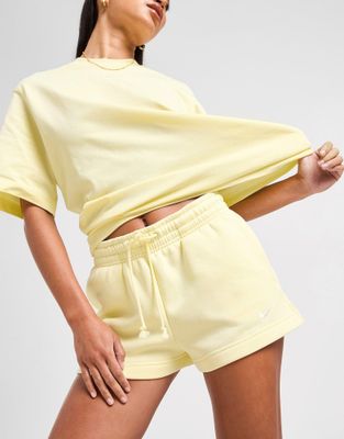 Szorty w sportowym stylu Nike ze sklepu: JD Sports  w kategorii: Szorty - zdjęcie 9C9C4A-9AA-13709_IF2132-744