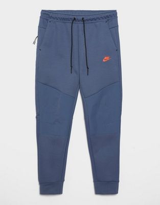 Spodnie męskie jesienne Nike ze sklepu: JD Sports  w kategorii: Spodnie męskie - zdjęcie 9C9C4A-9AA-13709_IH4303-491