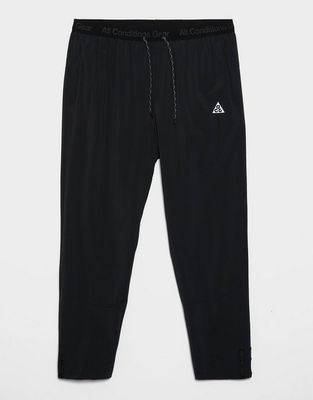 Spodnie męskie Nike ze sklepu: JD Sports  w kategorii: Spodnie męskie - zdjęcie 9C9C4A-9AA-13709_IO9665-010