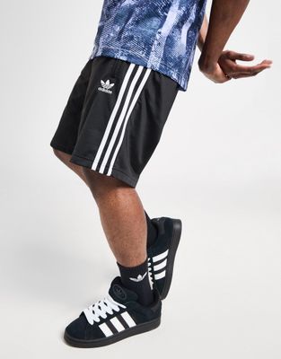 Spodenki męskie na zimę adidas ze sklepu: JD Sports  w kategorii: Spodenki męskie - zdjęcie 9C9C4A-9AA-13709_IU2368