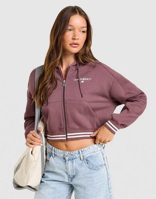 New Balance - Bluza damska ze sklepu: JD Sports  w kategorii: Bluzy damskie - zdjęcie 9C9C4A-9AA-13709_WJ62F3HZFTK