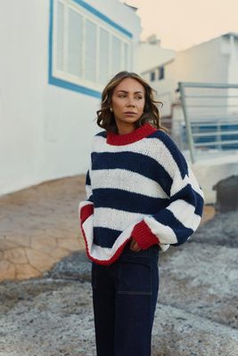 Sweter damski młodzieżowy NAOKO-STORE.pl ze sklepu: NAOKO w kategorii: Swetry damskie - zdjęcie A8F38C0-26C-6400_9610190061913