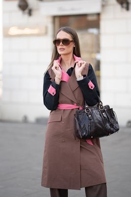 Płaszcz damski casual jesienny NAOKO-STORE.pl ze sklepu: NAOKO w kategorii: Płaszcze damskie - zdjęcie A8F38C0-26C-6400_15736554422645