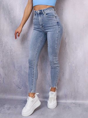Jeansy damskie na wiosnę casual Olika ze sklepu: olika.com.pl w kategorii: Jeansy damskie - zdjęcie AE84B5C-5EA-3073_18907