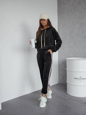 Dres damski Olika ze sklepu: olika.com.pl w kategorii: Dresy damskie - zdjęcie AE84B5C-5EA-3073_19062