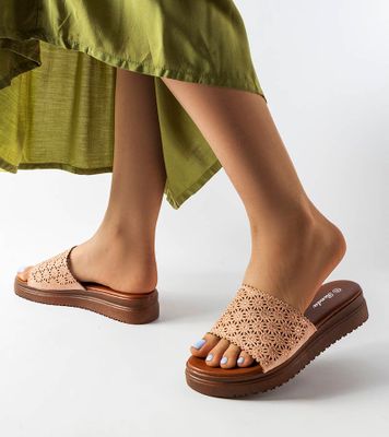 Klapki damskie casual ze sklepu: gemre w kategorii: Klapki damskie - zdjęcie B960DE9-B0C-5025_23516