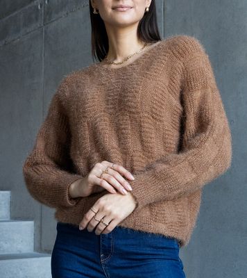 Sweter damski zimowy ze sklepu: gemre w kategorii: Swetry damskie - zdjęcie B960DE9-B0C-5025_30698-uniw