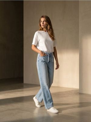 Jeansy damskie ze sklepu: Sinsay w kategorii: Jeansy damskie - zdjęcie CC22A15-4CA-6968_002JS