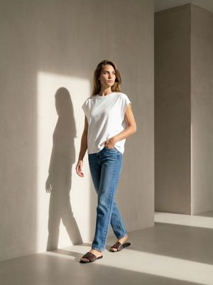 Jeansy damskie wiosenne Sinsay ze sklepu: Sinsay w kategorii: Jeansy damskie - zdjęcie CC22A15-4CA-6968_012JS