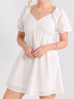 Sukienka casual Sinsay ze sklepu: Sinsay w kategorii: Sukienki - zdjęcie CC22A15-4CA-6968_486DA