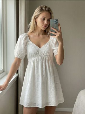 Sukienka casual Sinsay ze sklepu: Sinsay w kategorii: Sukienki - zdjęcie CC22A15-4CA-6968_486DA