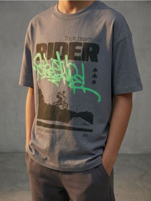 T-shirt męski młodzieżowy ze sklepu: Sinsay w kategorii: T-shirty męskie - zdjęcie CC22A15-4CA-6968_668KB