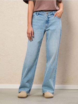 Jeansy damskie na lato ze sklepu: Sinsay w kategorii: Jeansy damskie - zdjęcie CC22A15-4CA-6968_876EV