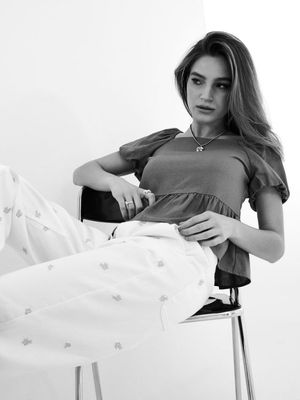Jeansy damskie jesienne ze sklepu: Sinsay w kategorii: Jeansy damskie - zdjęcie CC22A15-4CA-6968_879GY