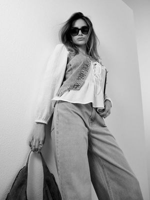 Jeansy damskie jesienne ze sklepu: Sinsay w kategorii: Jeansy damskie - zdjęcie CC22A15-4CA-6968_895GY