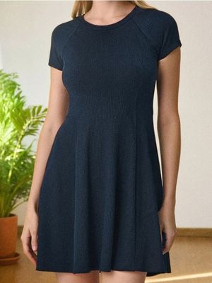 Sukienka elegancka Sinsay ze sklepu: Sinsay w kategorii: Sukienki - zdjęcie CC22A15-4CA-6968_917EY