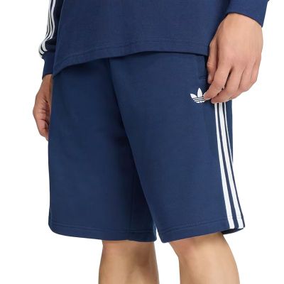 Spodenki męskie na zimę adidas ze sklepu: streetstyle24.pl w kategorii: Spodenki męskie - zdjęcie E12E2BE-C1C-9438_3243605