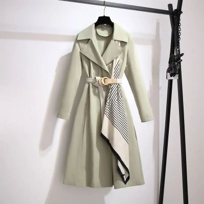 Płaszcz damski casual Intimica ze sklepu: Intimica.pl w kategorii: Płaszcze damskie - zdjęcie WP-ADS-RTKIFPPPR_9384385904969