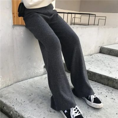 Spodnie damskie retro Intimica ze sklepu: Intimica.pl w kategorii: Spodnie damskie - zdjęcie WP-ADS-RTKIFPPPR_9418388963657