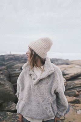 Czapka zimowa damska jesienny Surf Inc. ze sklepu: Surf Inc w kategorii: Czapki zimowe damskie - zdjęcie WP-ADS-UGZXOURBE_1566
