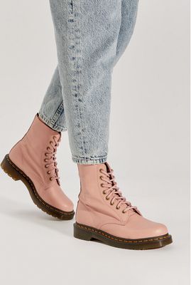 Workery damskie na jesień Dr. Martens ze sklepu: eobuwie.pl w kategorii: Workery damskie - zdjęcie WP-EBWP-9KUZS-09B_0000302619436