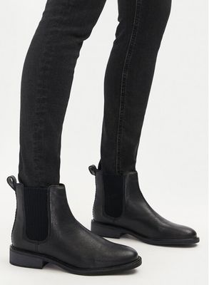 Botki jesienne Clarks ze sklepu: eobuwie.pl w kategorii: Botki - zdjęcie WP-EBWP-9KUZS-09B_0000302932658