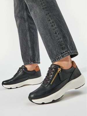 Buty sportowe damskie na wiosnę Clarks ze sklepu: eobuwie.pl w kategorii: Buty sportowe damskie - zdjęcie WP-EBWP-9KUZS-09B_0000303499518